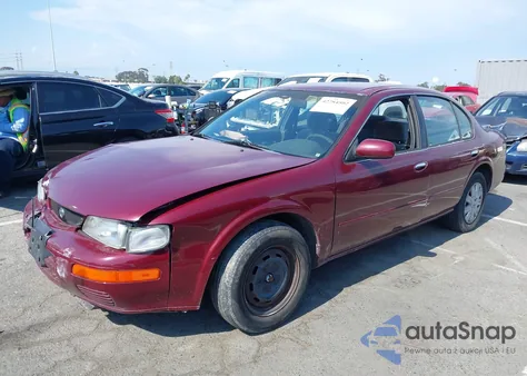 1995 Nissan Maxima Gle/Gxe/Se z USA, uszkodzony, nr VIN JN1CA21D2ST646166